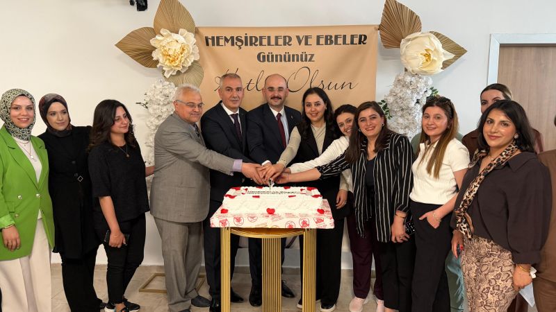 Doğanşehir’de Hemşireler ve Ebeler Günü Kutlandı