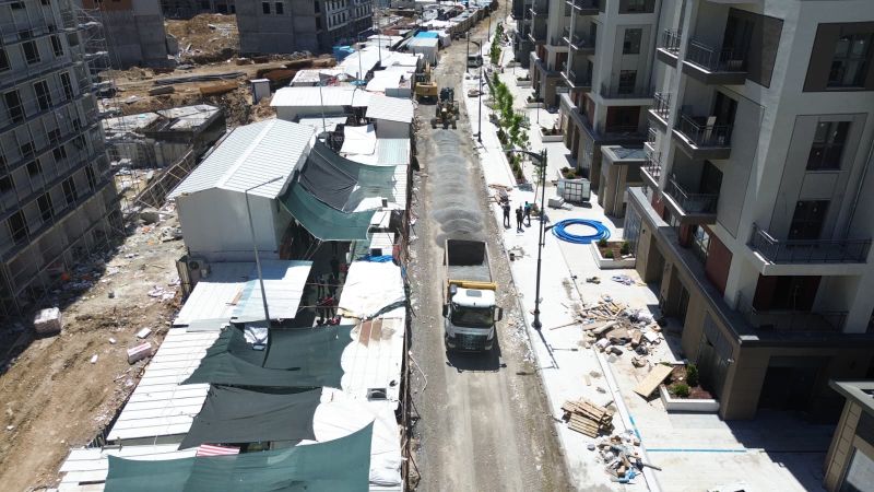 Akpınar’da Bayram Mesaisi: Battalgazi Belediyesi Yolu Yayalara Açtı