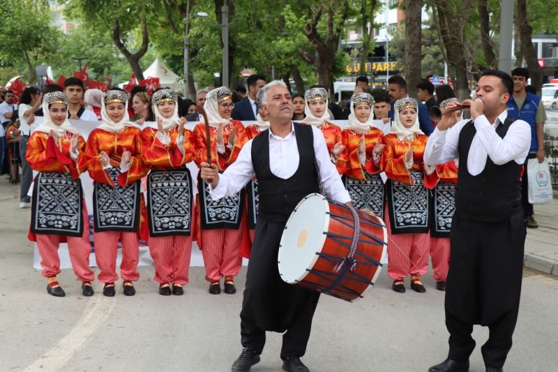 Gençlik Haftası Malatya’da Coşkuyla Başladı