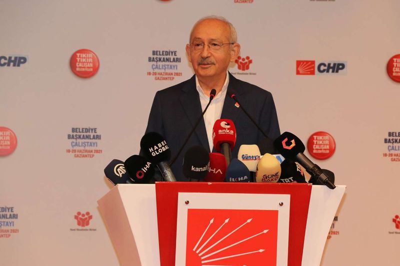 CHP Kurultayı İptal Edildi: Kılıçdaroğlu Yeniden CHP'nin Başına Geçiyor