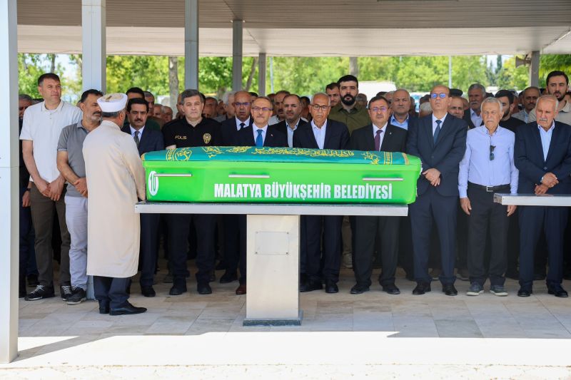 Öznur Çalık’ın Kayınvalidesi Son Yolculuğuna Uğurlandı