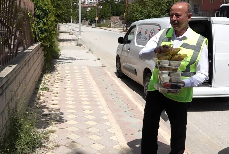 Malatya’da İhtiyaç Sahiplerine Yemek Desteği