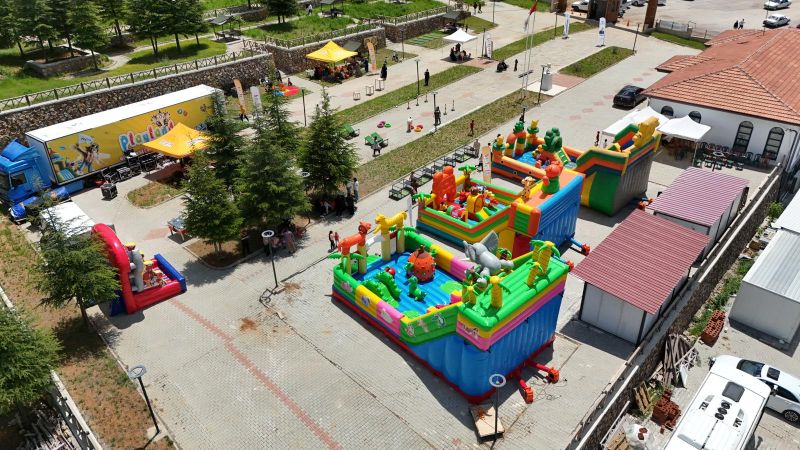 Playland Eğlence Tırı Doğanşehirli Çocuklara Unutulmaz Bir Gün Yaşattı
