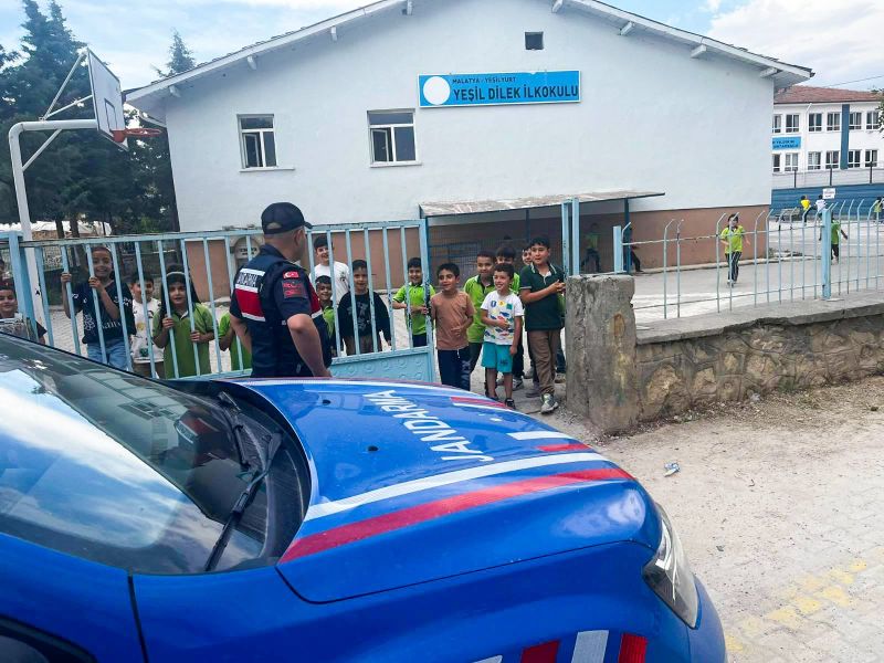 Malatya’da Huzurlu Sokaklar Uygulaması: 10 Aranan Şahıs Yakalandı