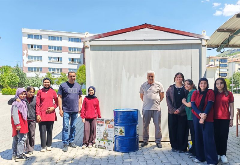 Öğrencilerden Çevre İçin Örnek Hareket: Atık Yağlar Geri Dönüşüme Kazandırılıyor