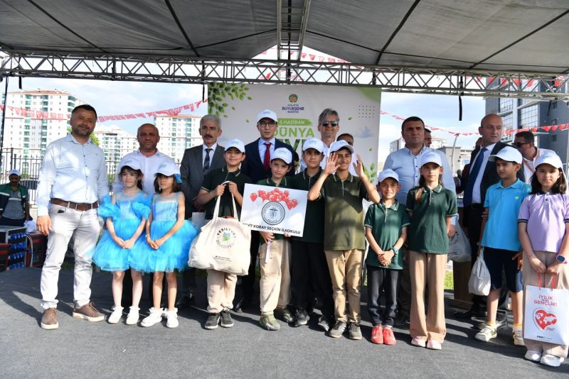 Yeşilyurt’ta Çevre Bilinci Ödüllendirildi