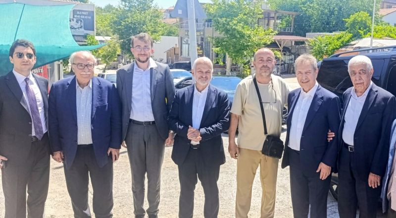 Hıroğlu Muhtarı Topaloğlu’ndan İş İnsanı Ahmet Çalık’a Vefa Ziyareti