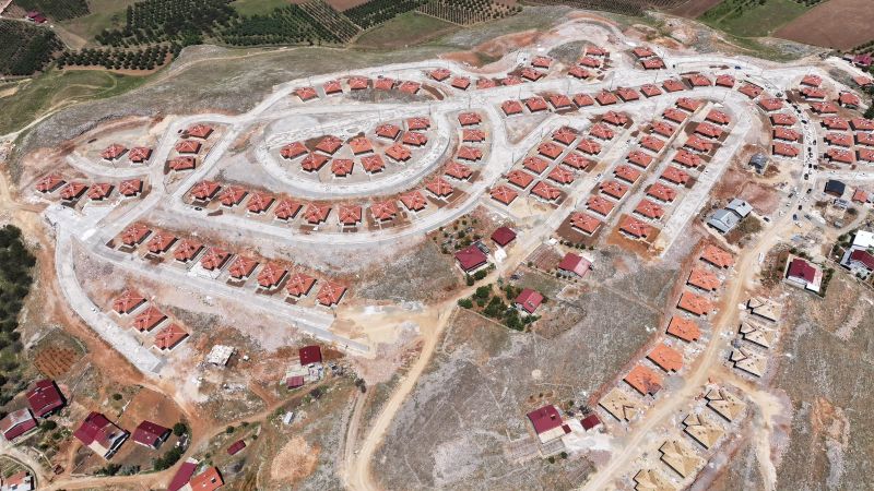 Doğanşehir Adeta Yeniden İnşa Ediliyor: Vali Yavuz ve Beraberindeki Heyetten Dev Çıkarma!