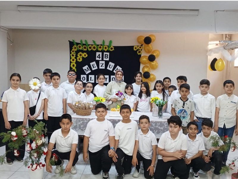 Dijital Dünyadan Çıktılar, Atıkları Sanata Dönüştürdüler