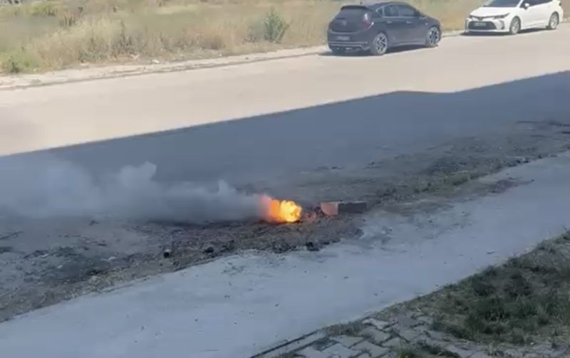 Yer Altındaki Elektrik Hattında Yangın Paniği