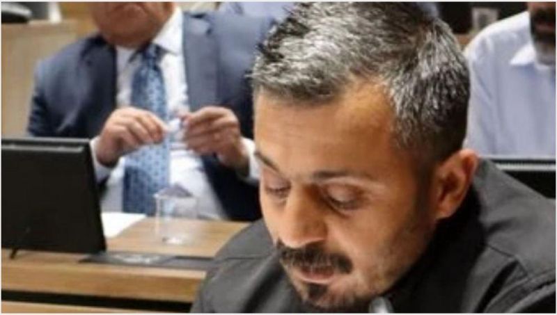 CHP’de İstifa Depremi: Meclis Üyesi Osman Akyol Zehir Zemberek Sözlerle İstifa Etti!