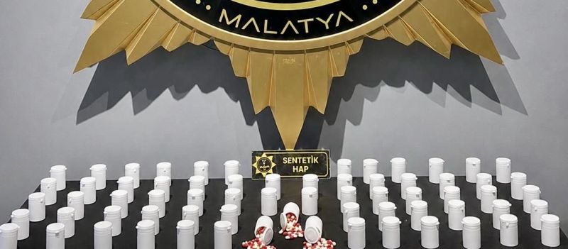 Uyuşturucu Operasyonunda 3 Bin 892 Hap Ele Geçirildi