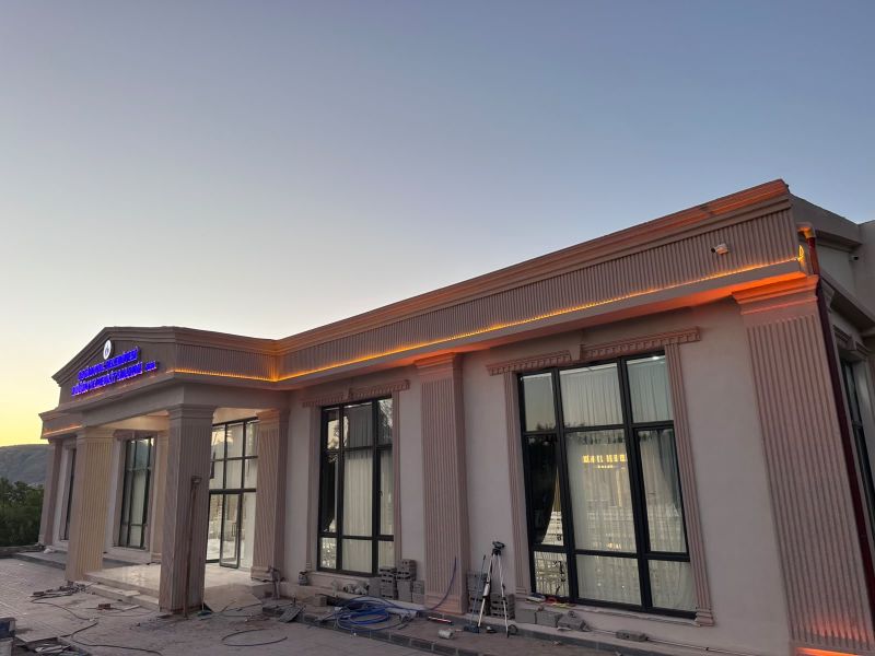 Hakan Bay Sözünü Tuttu, Doğanyol İlk Salonuna Kavuştu