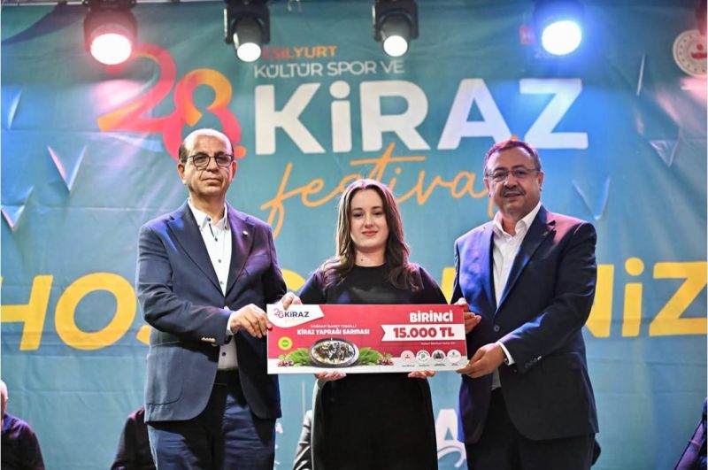 Genç Aşçıdan Büyük Başarı! 19 Yaşındaki Hatem Sudenaz Festivalin Şampiyonu Oldu