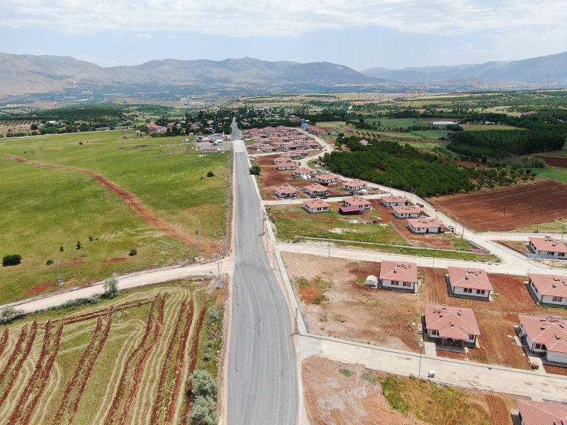 Doğanşehir’de 6,5 Kilometrelik Yol Yenilendi