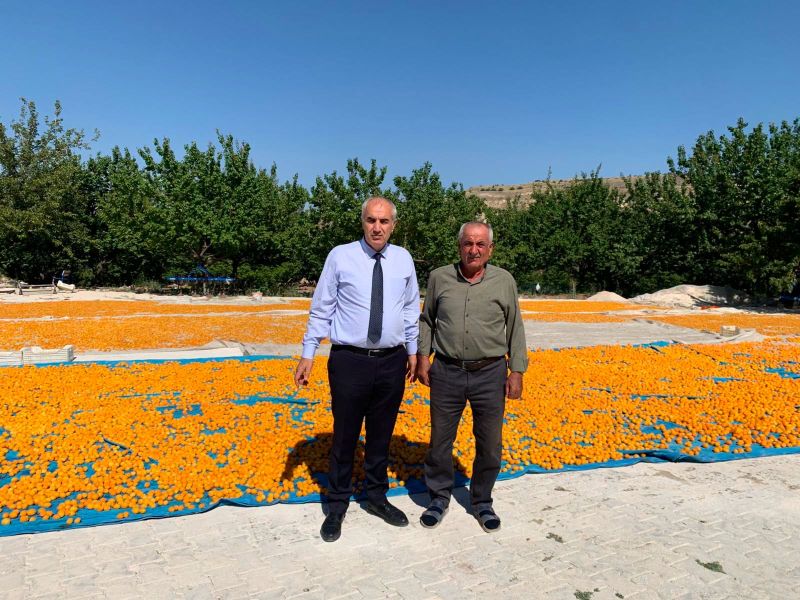 Malatya İl Tarım Müdürü Osman Akar, Darende'de Üreticilerle Bir Araya Geldi