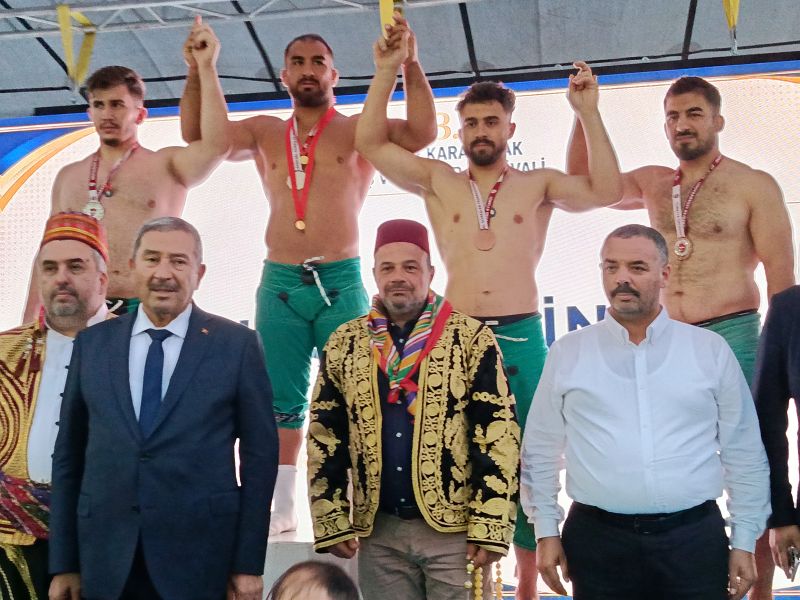 Zengibar’ın Başpehlivanı Feyzullah Aktürk Oldu