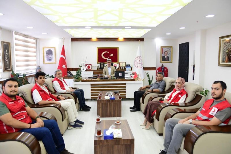 Kızılay’dan Eğitime Dijital Destek: Okullara 75 Laptop