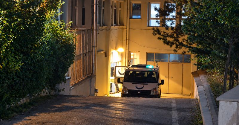 Malatya’da Aile Faciası: Oğlu Tarafından Bıçaklanan Baba Hayatını Kaybetti