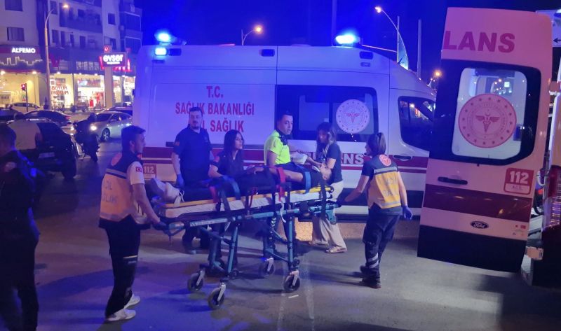 Malatya’da Kavşakta Kaza: Araç Ters Döndü, 2 Yaralı