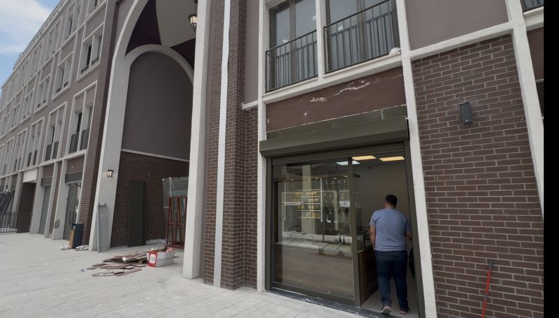 Yeni Çarşıda Duvarı Delip Kuyumcuya Girdiler