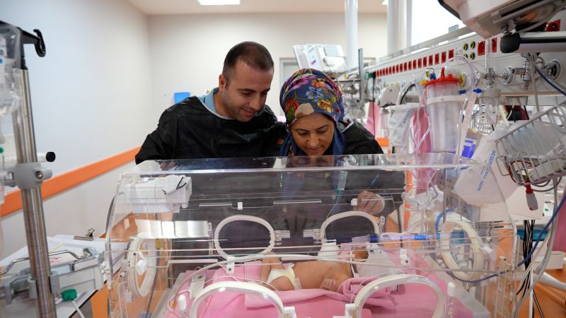 MEAH Tüp Bebek Ünitesi’nin İlk Bebekleri Dünyaya Geldi
