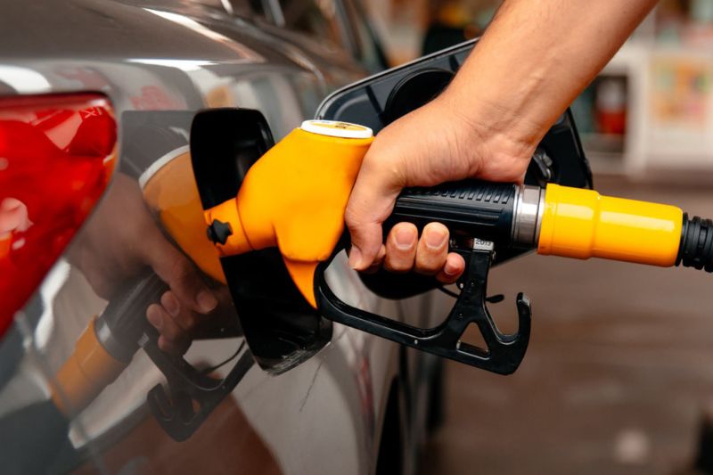 Benzinde Eşel Mobil Desteği Bitiyor: 12,48 TL Zam Riski