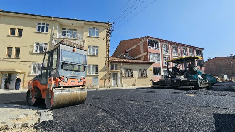 Battalgazi’de TOKİ Konutlarının Bağlantı Yolları Asfaltlandı