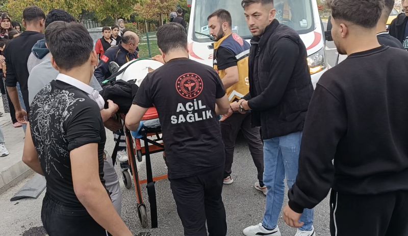 Darende’de Motosiklet ile Otomobil Çarpıştı: 1 Ağır Yaralı