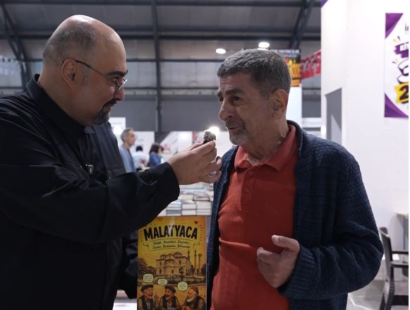 Malatya Kültür Sanat Hafızasına Eşsiz Eser: Gazeteci-Yazar Yaşar Karaaslan’ın "Malatyaca" Kitabı Kitap Fuarı’nda Okurla Buluştu