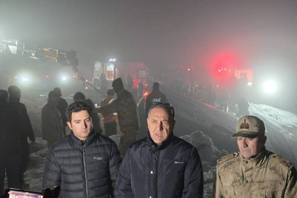 Otobüs kazasında ölü sayısı 5'e, yaralı sayısı 38'e yükseldi