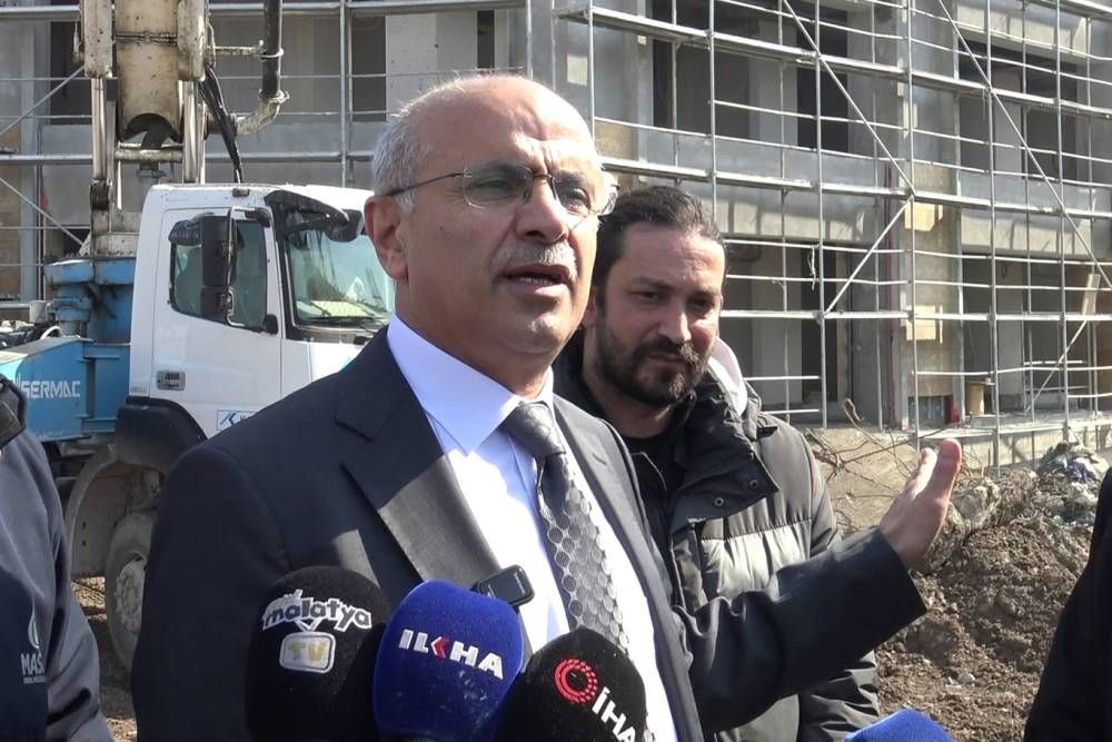 Başkan Er: 6 bin metre uzunluğunda yeni bir yağmur suyu hattı inşa ediyoruz