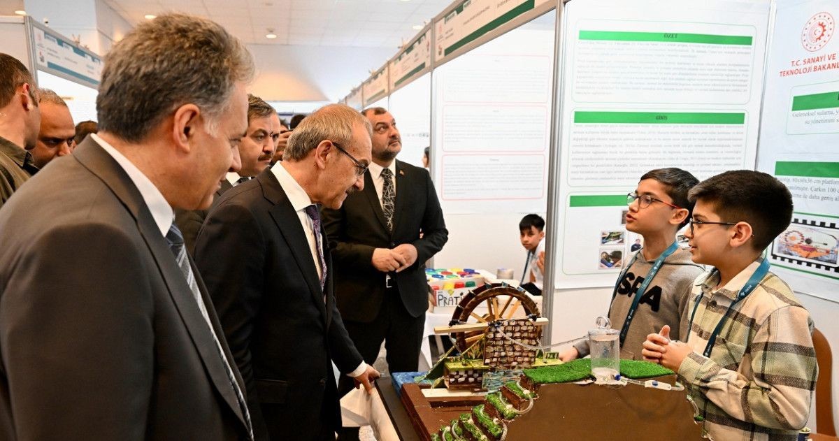 Vali Yavuz İpek Yolu Kariyer Fuarıyla İlgili Açıklamalarda Bulundu