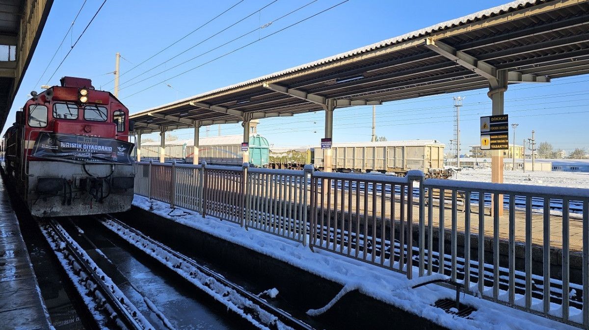 Turistik Diyarbakır Ekspresi’nin İlk Durağı Malatya Oldu