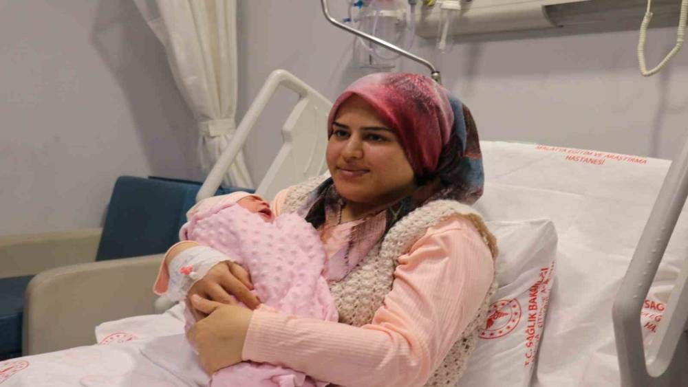 Malatya’da Yeni Yılın İlk Bebeği Dünyaya Geldi