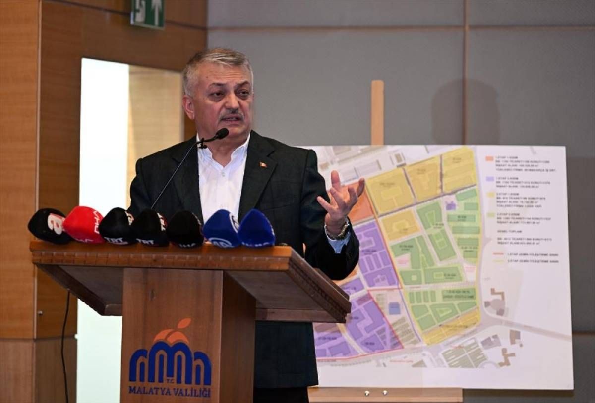 Malatya'da yıkılan binaların yüzde 86'sının enkazı kaldırıldı