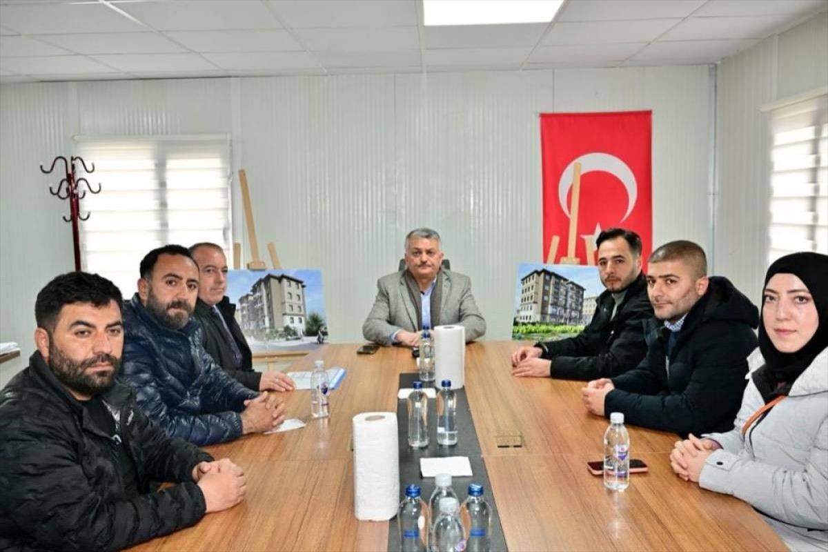 Vali Yazıcı, TOKİ Konutlarında İncelemede Bulundu