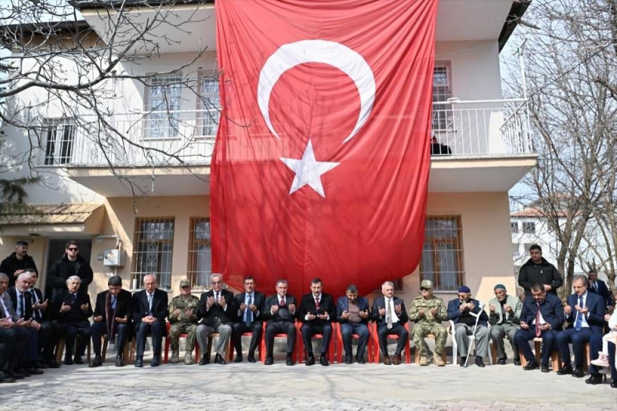 Cumhurbaşkanı Yardımcısı Yılmaz, Malatya'da incelemede bulundu