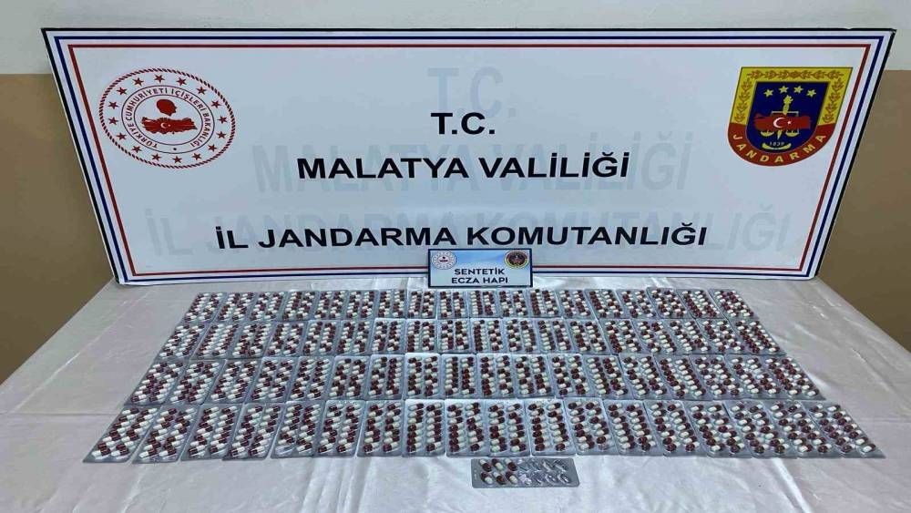 Malatya’da binden fazla sentetik hap ele geçirildi