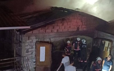 Malatya'da ahır ve samanlık yangını