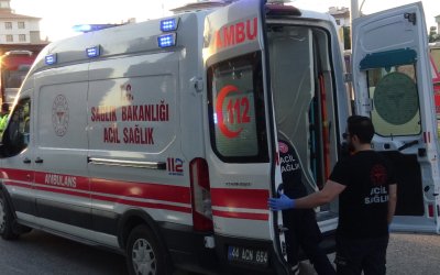 Malatya'da otomobil ile kamyon çarpıştı: 2 ölü
