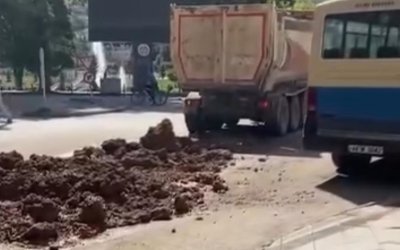Kernek Meydanı’nda hafriyat yola döküldü