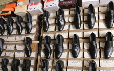  Malatya'nın tescilli "Arapgir tahta çivili ayakkabıları"nı 55 yıldır üretiyor