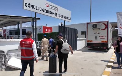 1 milyon 213 bin Suriyeli gönüllü olarak ülkelerine döndü