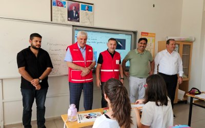 Kızılay’dan öğrencilere eğitim desteği