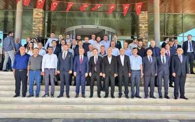 Vali Seddar Yavuz Arapgir’de muhtarlarla buluştu