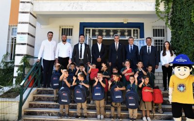 Malatya'da öğrencilere eğitim seti verildi