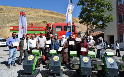 ORKÖY Desteğiyle 12 Aileye Hamur Yoğurma Makinası Teslim Edildi