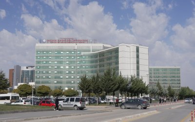 Parsiyel Nefrektomi Ameliyatı ile Böbrek Korunarak 3 cm’lik Böbrek Tümörü Çıkartıldı!