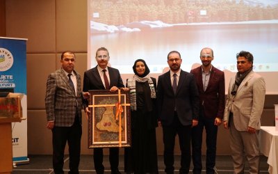 Yeşilyurt’ta “Bağımlılıkla Mücadelede Aile Ve Medya Okuryazarlığı” Paneline Yoğun İlgi